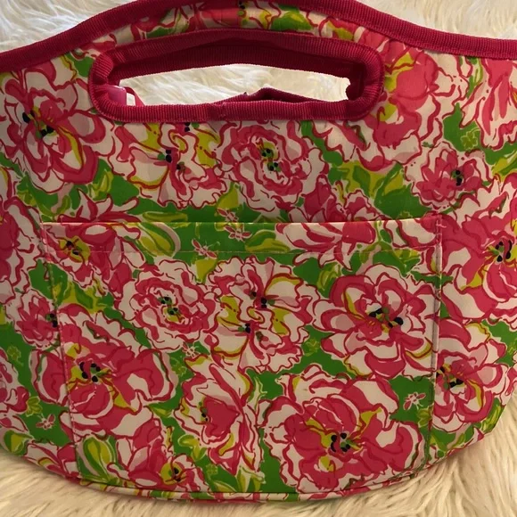 Lilly Pulitzer insulated Floral Bottle Opener Tote Bag / Beach Bag - Picture 2 of 12